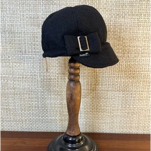 Black Six Panel Boiled Wool Newsboy Cap by Sanibel Canada